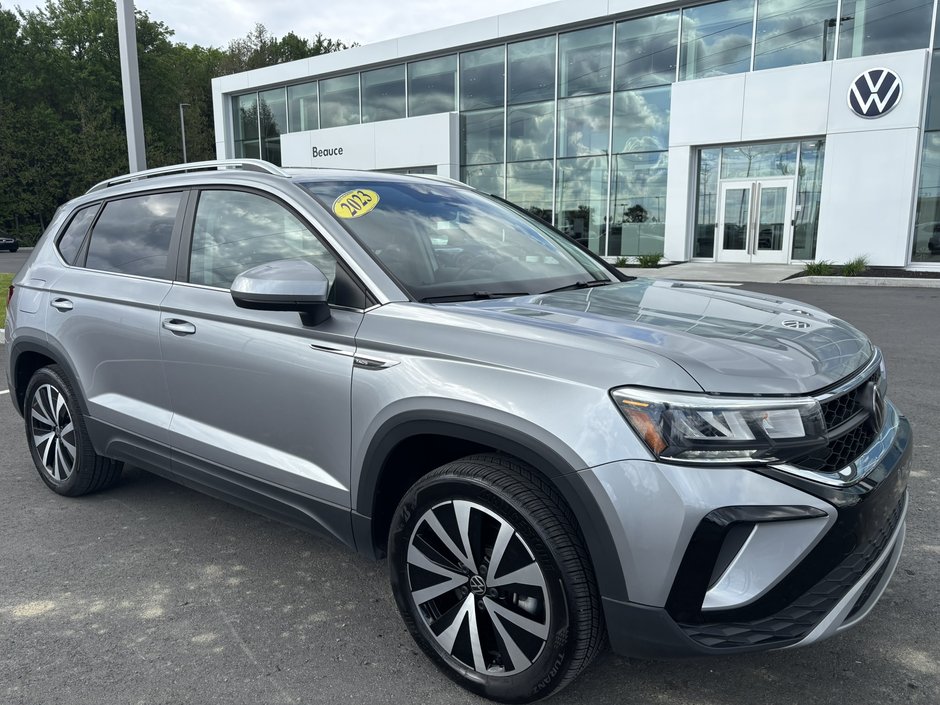 2023 Volkswagen Taos Comfortline 4MOTION -Ltd Avail- in Saint-Georges, Quebec
