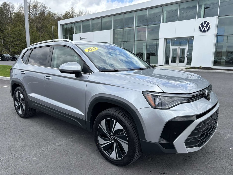 2025 Volkswagen Taos Comfortline 4MOTION in Saint-Georges, Quebec
