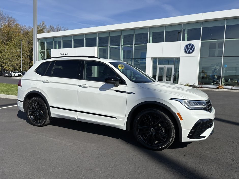 Volkswagen Tiguan Comfortline R-Line Black Edition 4MOTION 2022 à Saint-Georges, Québec
