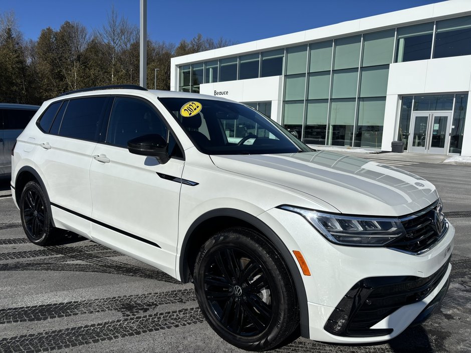 2022 Volkswagen Tiguan Comfortline R-Line Black Edition 4MOTION in Saint-Georges, Quebec
