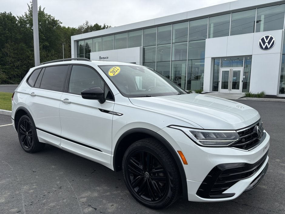 Volkswagen Tiguan Comfortline R-Line Black Edition 4MOTION 2022 à Saint-Georges, Québec