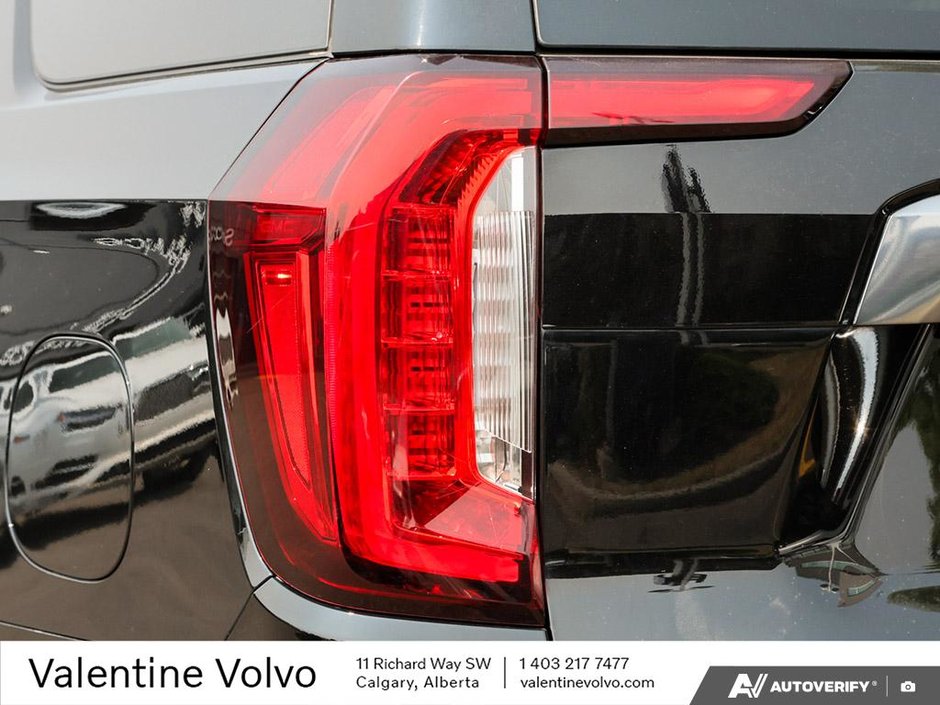 2021 GMC Yukon AT4-11