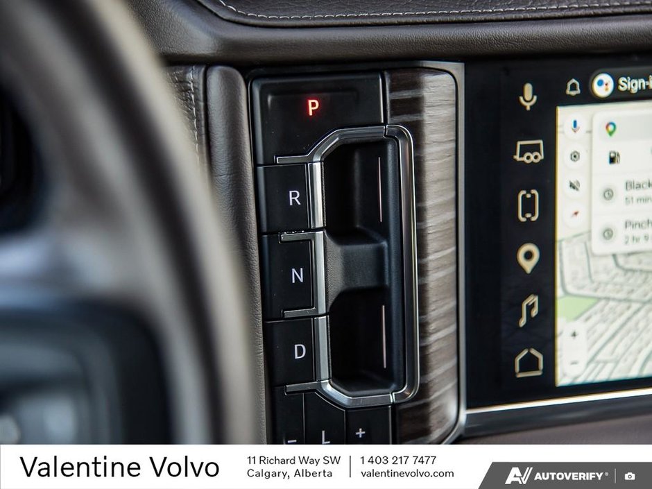 2024 GMC Yukon Denali-18