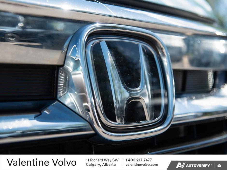 2021 Honda Pilot Touring 7-Passenger-8