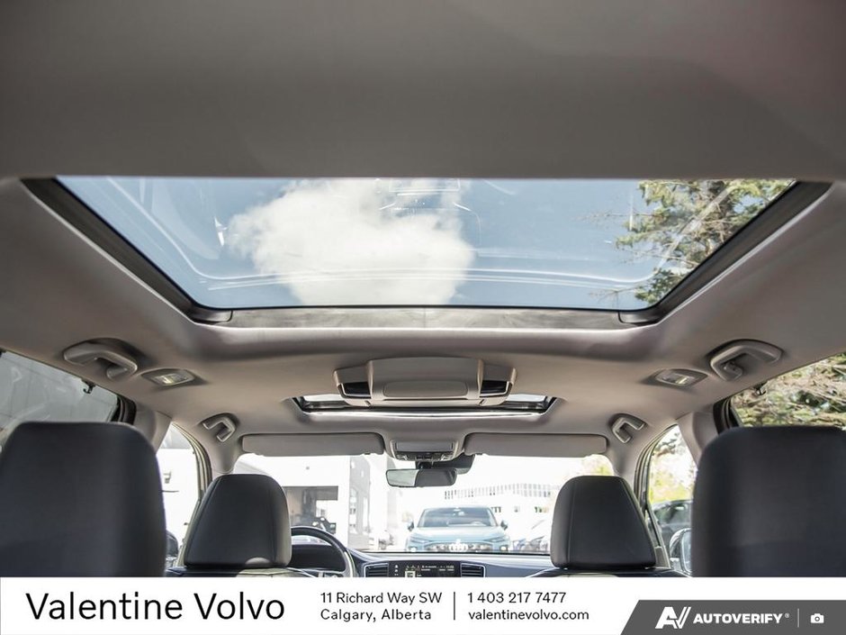 2021 Honda Pilot Touring 7-Passenger-25