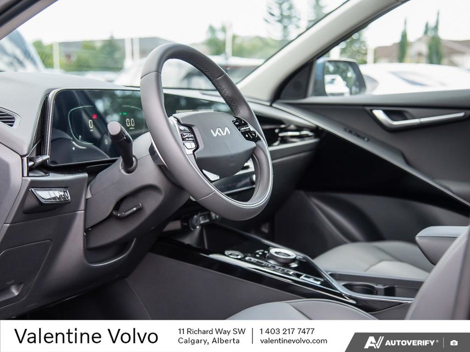 2025 Kia Niro Plug-In Hybrid-12