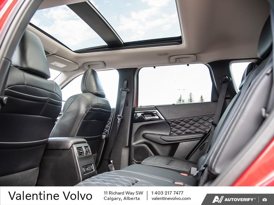 2024 Mitsubishi Outlander-23