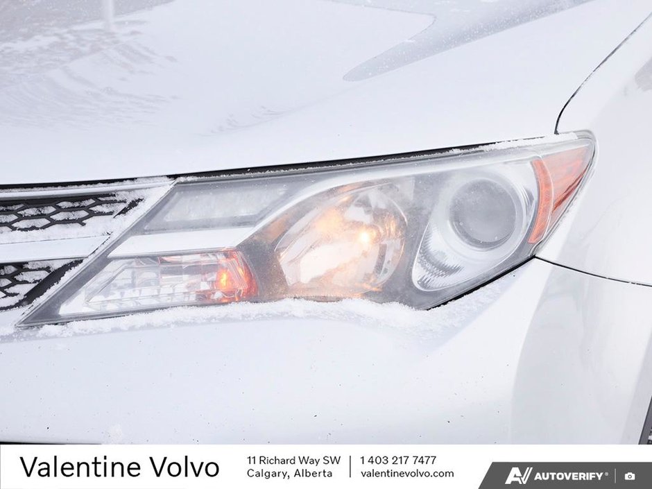 2015 Toyota RAV4 XLE-9