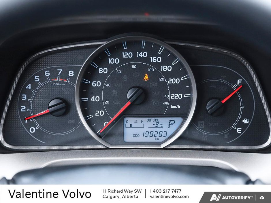 2015 Toyota RAV4 XLE-14