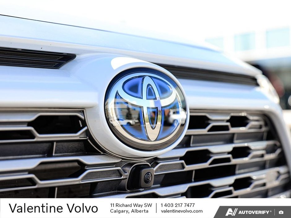 2024 Toyota RAV4 Hybrid Limited-8