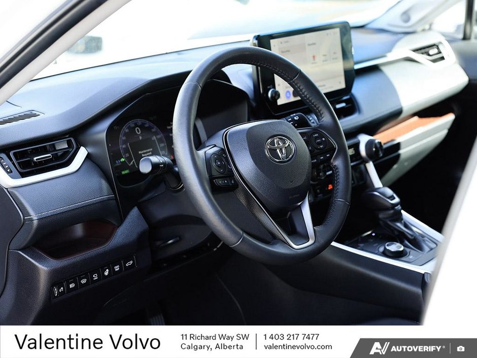 2024 Toyota RAV4 Hybrid Limited-12