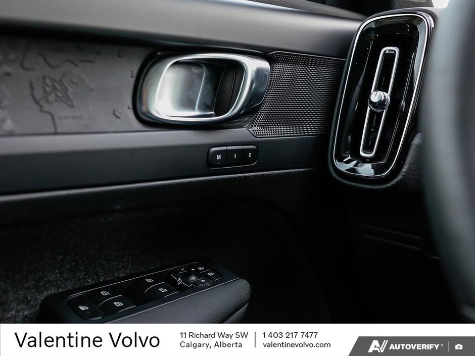 2024 Volvo C40 Recharge Pure Electric Core-16