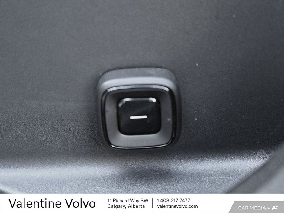 2025 Volvo EX30 Ultra-25