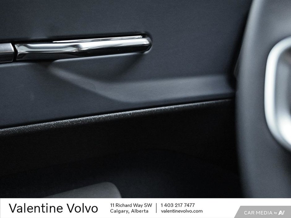 2025 Volvo EX30 Ultra-17