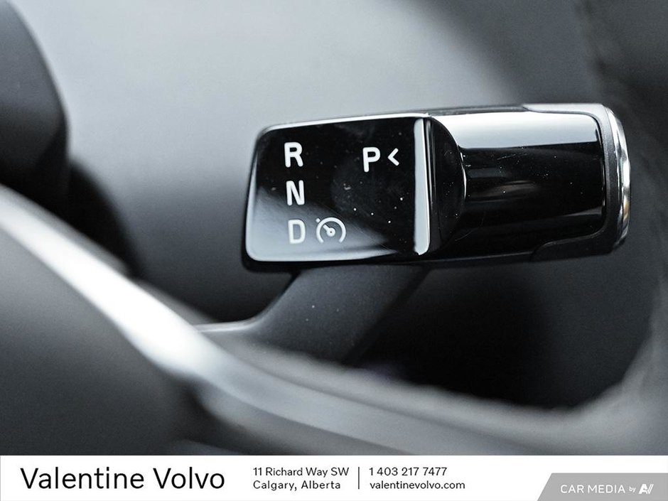 2025 Volvo EX30 Ultra-18