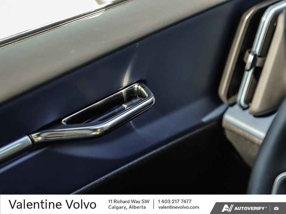 2025 Volvo EX30 Ultra-16