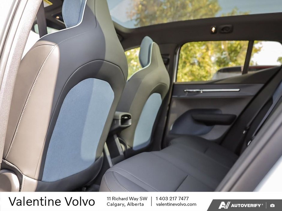 2025 Volvo EX30 Ultra-23