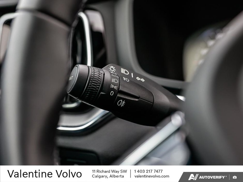 2022 Volvo S60 Recharge R-Design-15