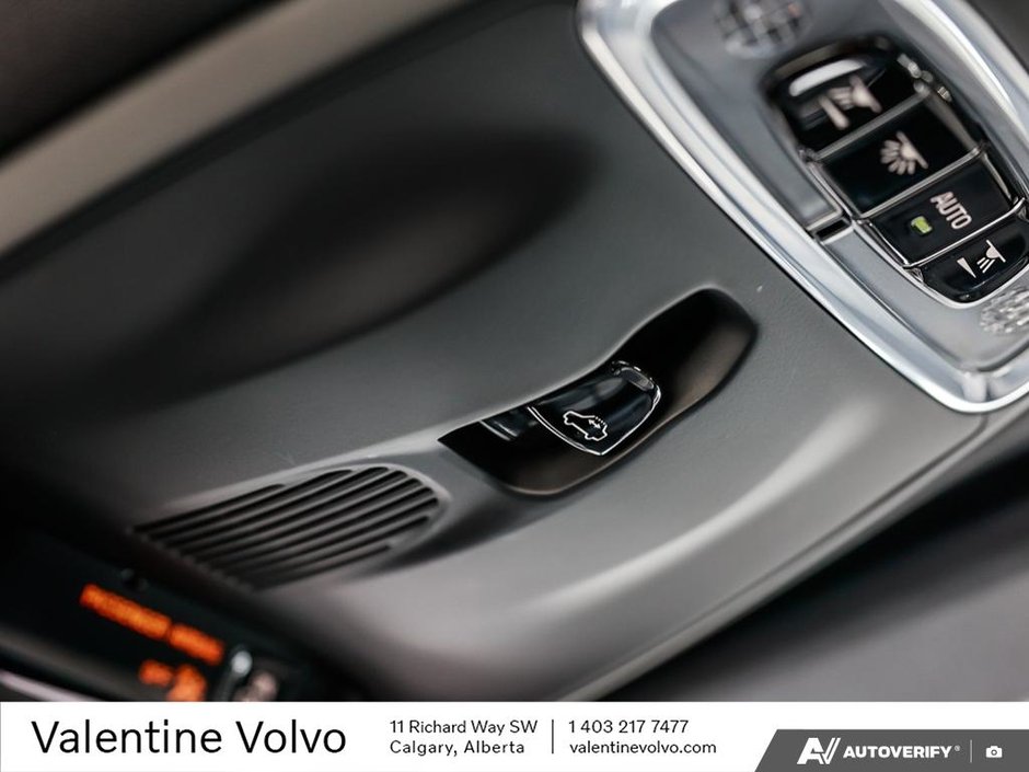 2022 Volvo S60 Recharge R-Design-21