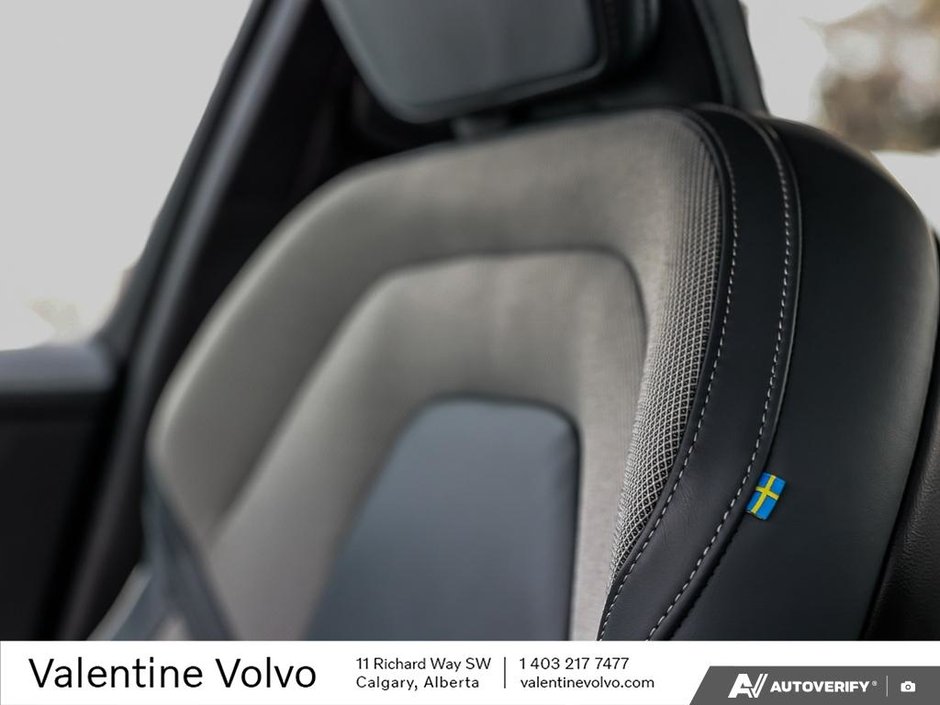 2022 Volvo S60 Recharge R-Design-22