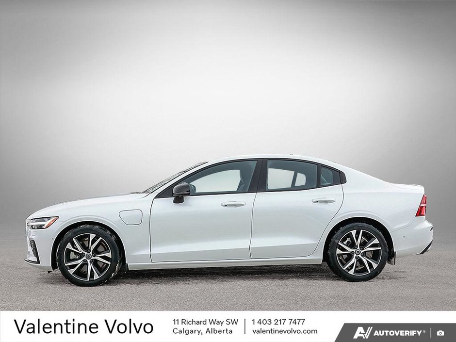 2022 Volvo S60 Recharge R-Design-2
