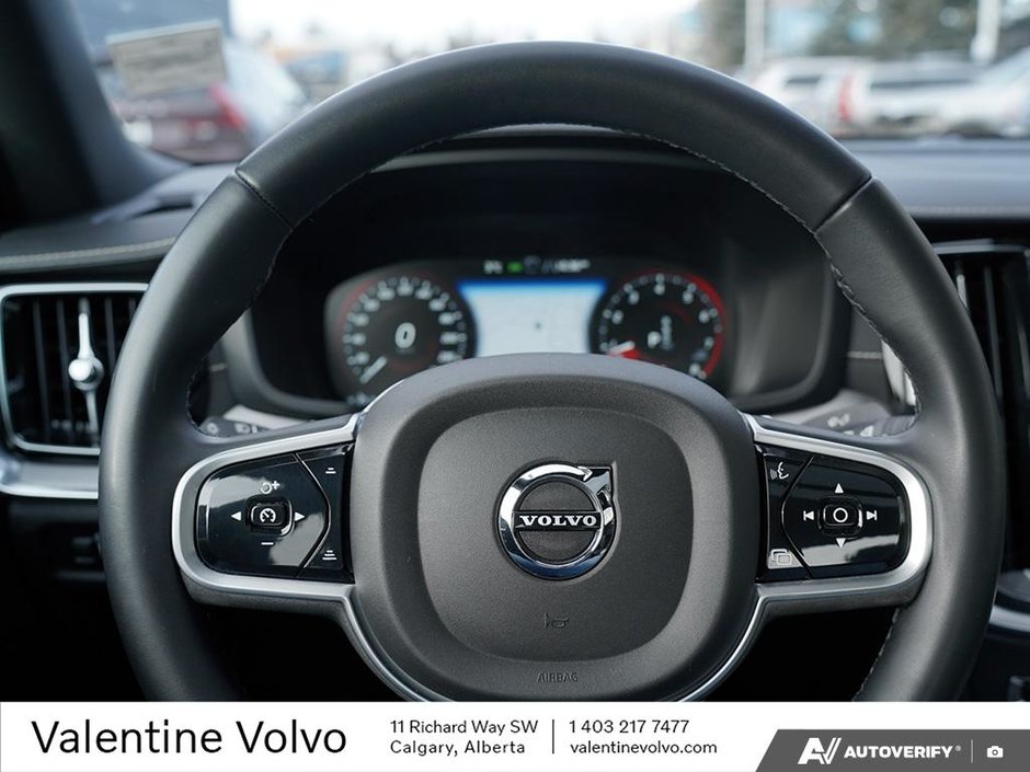 2022 Volvo S60-13