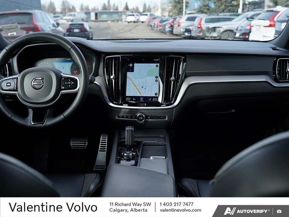 2022 Volvo S60-26