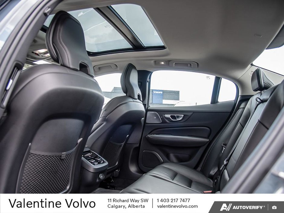 2023 Volvo S60 Ultimate Bright Theme-23