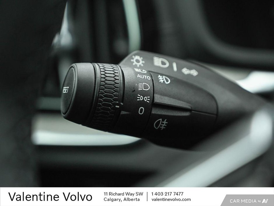 2024 Volvo S60 Ultimate Dark Theme-15