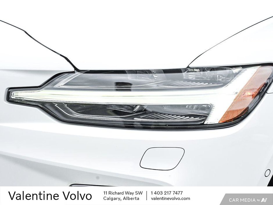 2024 Volvo S60 Ultimate Dark Theme-9