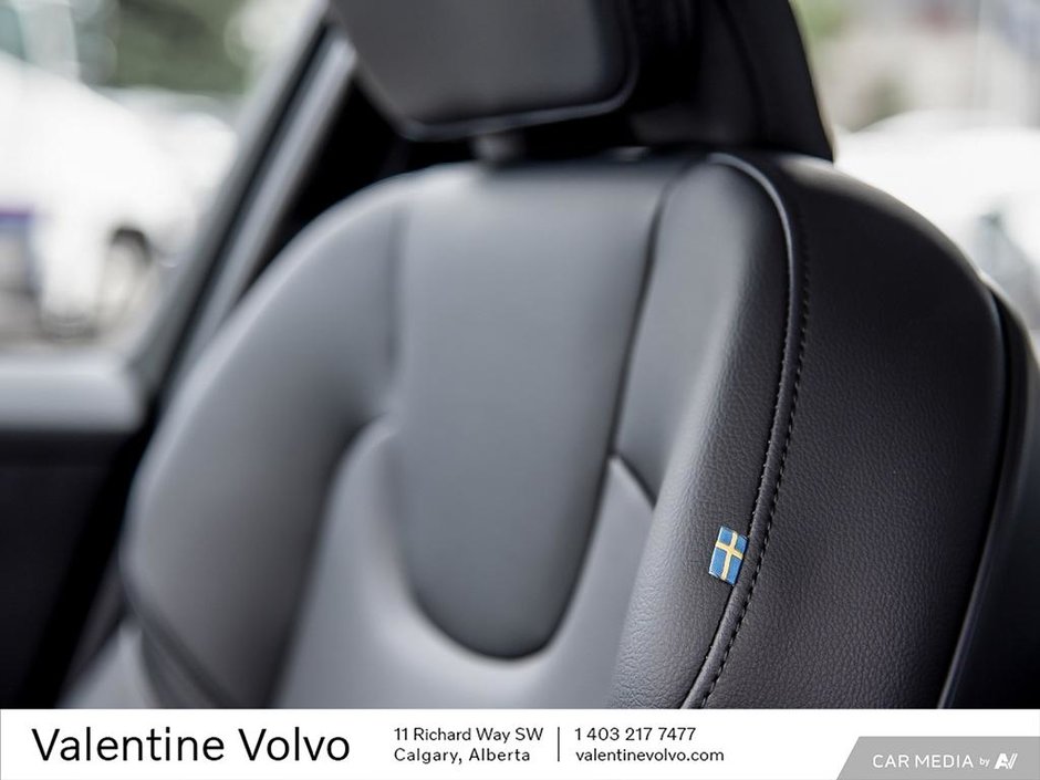 2024 Volvo S60 Core Dark Theme-22