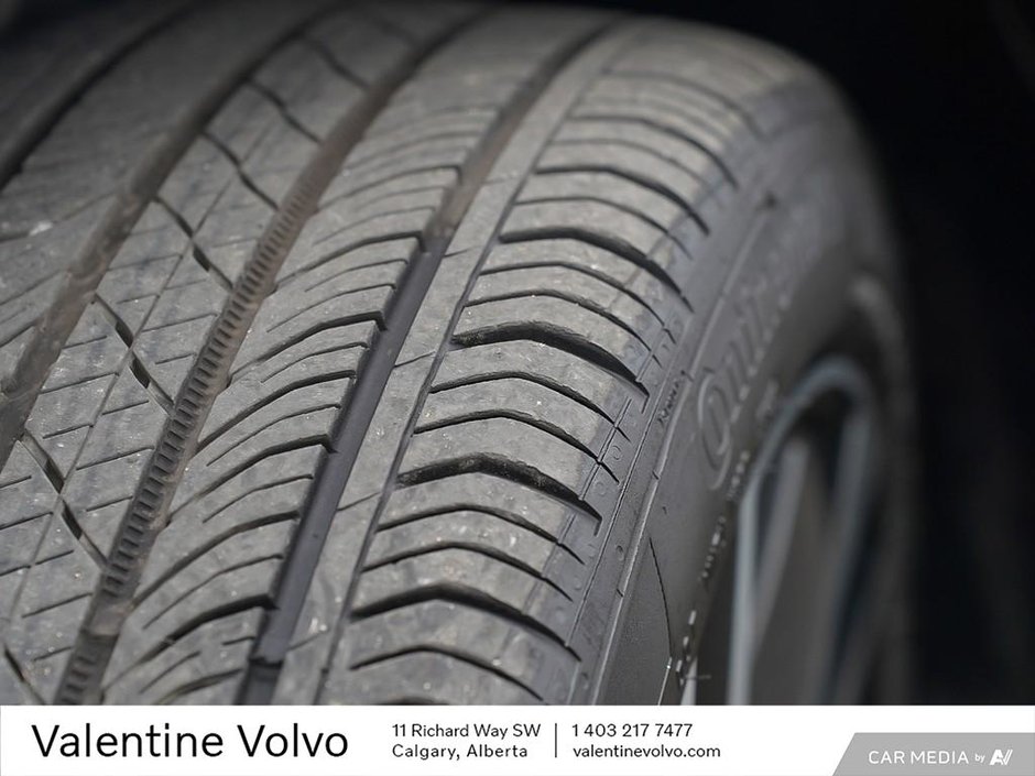 2024 Volvo S60 Core Dark Theme-6