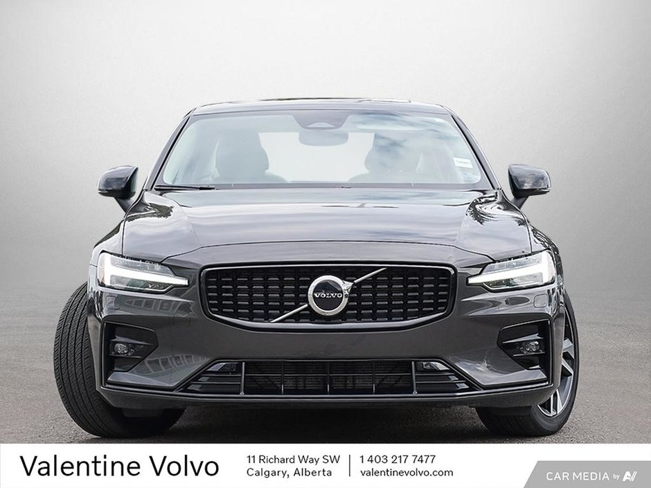 2024 Volvo S60 Core Dark Theme-1