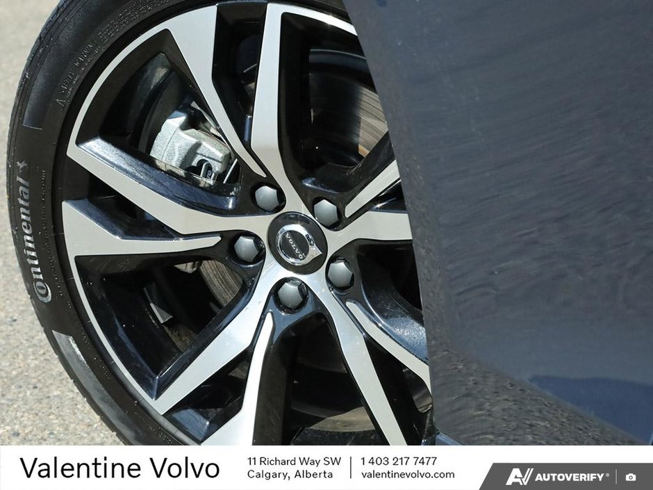 2024 Volvo S60 Core Dark Theme-5