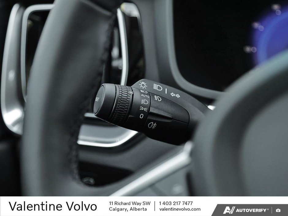 2024 Volvo S60 Core Dark Theme-15