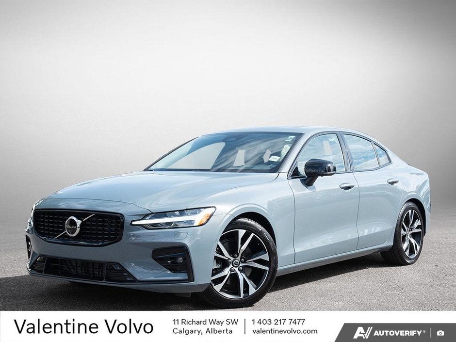 2024 Volvo S60 Plus Dark Theme-0