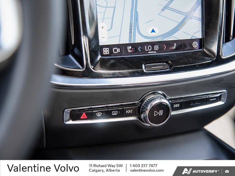 2024 Volvo S60 Plus Dark Theme-19