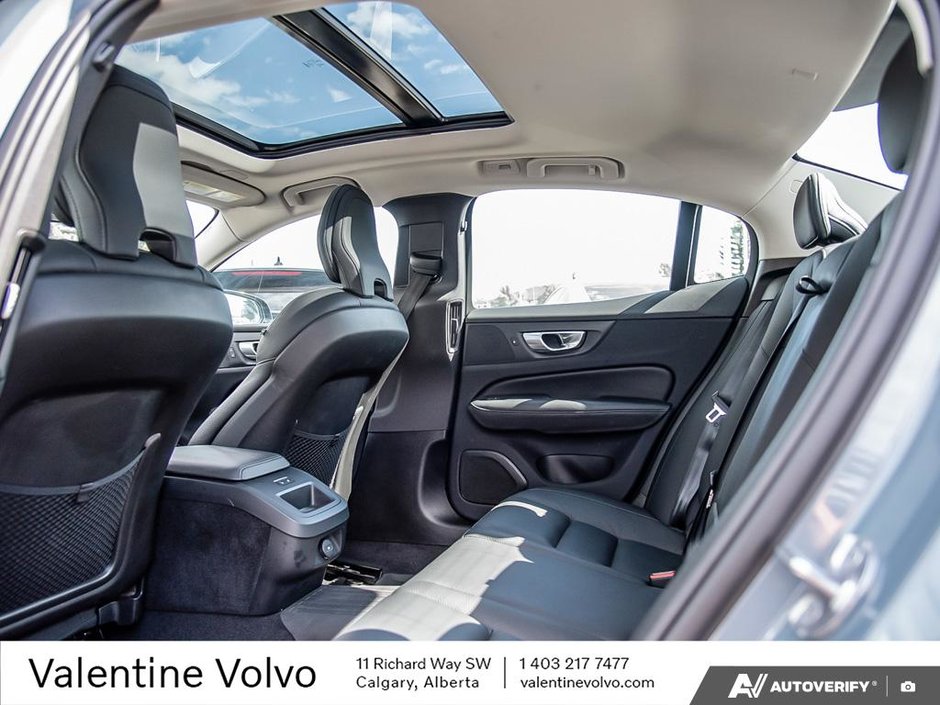 2024 Volvo S60 Plus Dark Theme-23