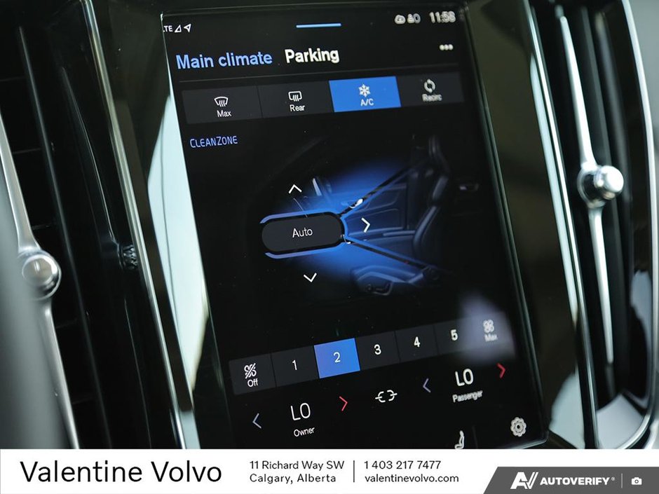 2024 Volvo S60 Plus Dark Theme-19