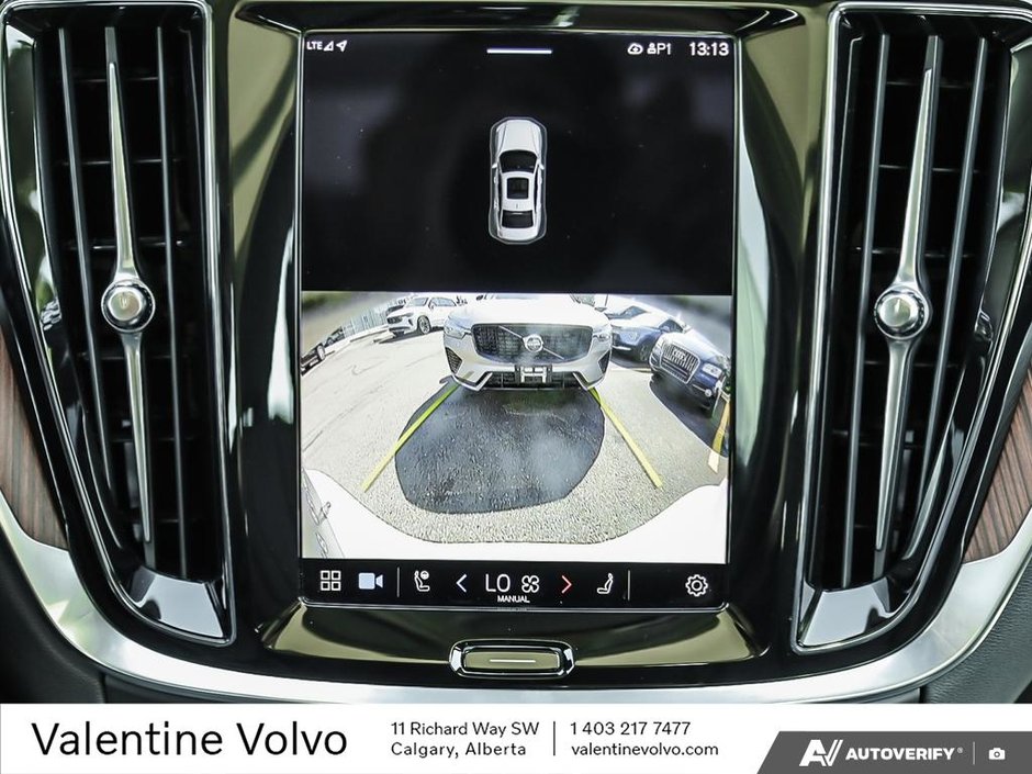 2024 Volvo S60 Plus Dark Theme-26