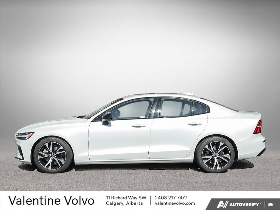 2024 Volvo S60 Plus Dark Theme-2