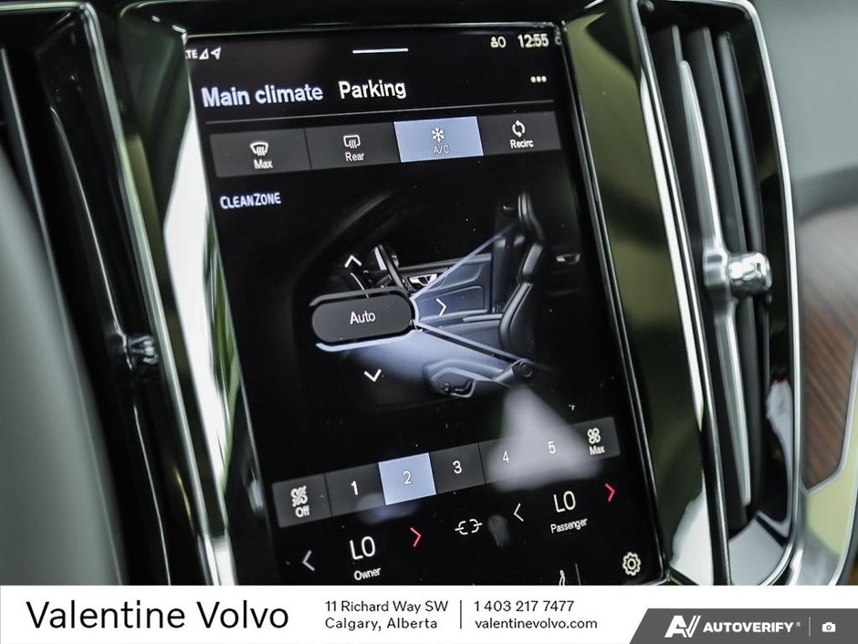 2024 Volvo S60 Plus Dark Theme-19