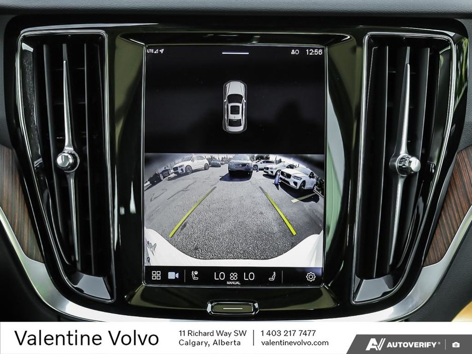 2024 Volvo S60 Plus Dark Theme-26