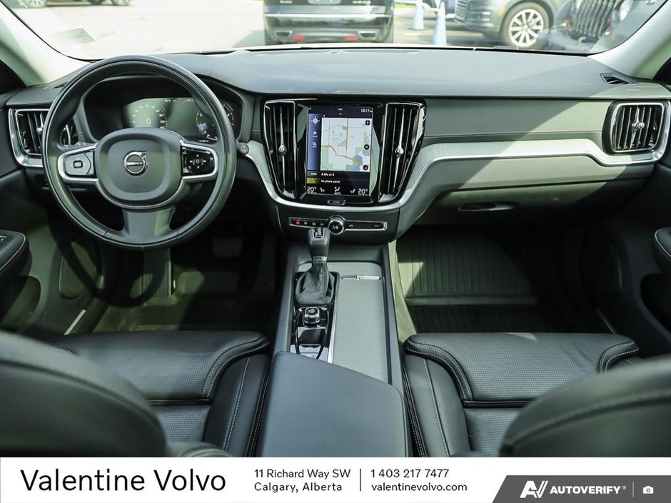 2022 Volvo V60 Cross Country T5 AWD-24