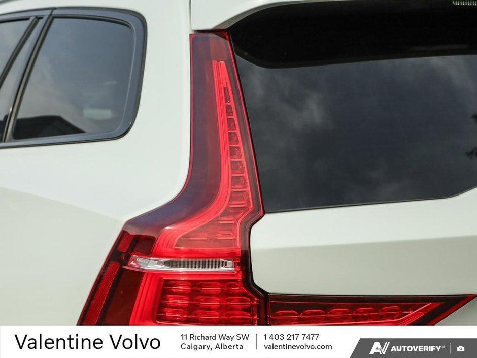 2022 Volvo V60 Cross Country T5 AWD-11