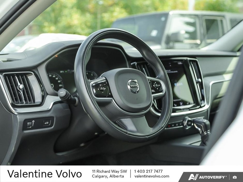 2022 Volvo V60 Cross Country T5 AWD-12