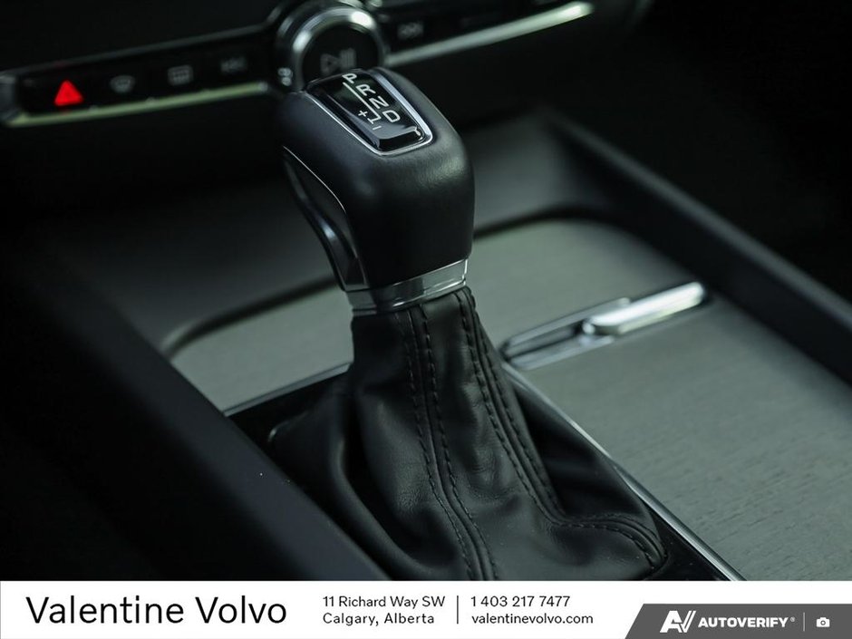 2022 Volvo V60 Cross Country T5 AWD-18