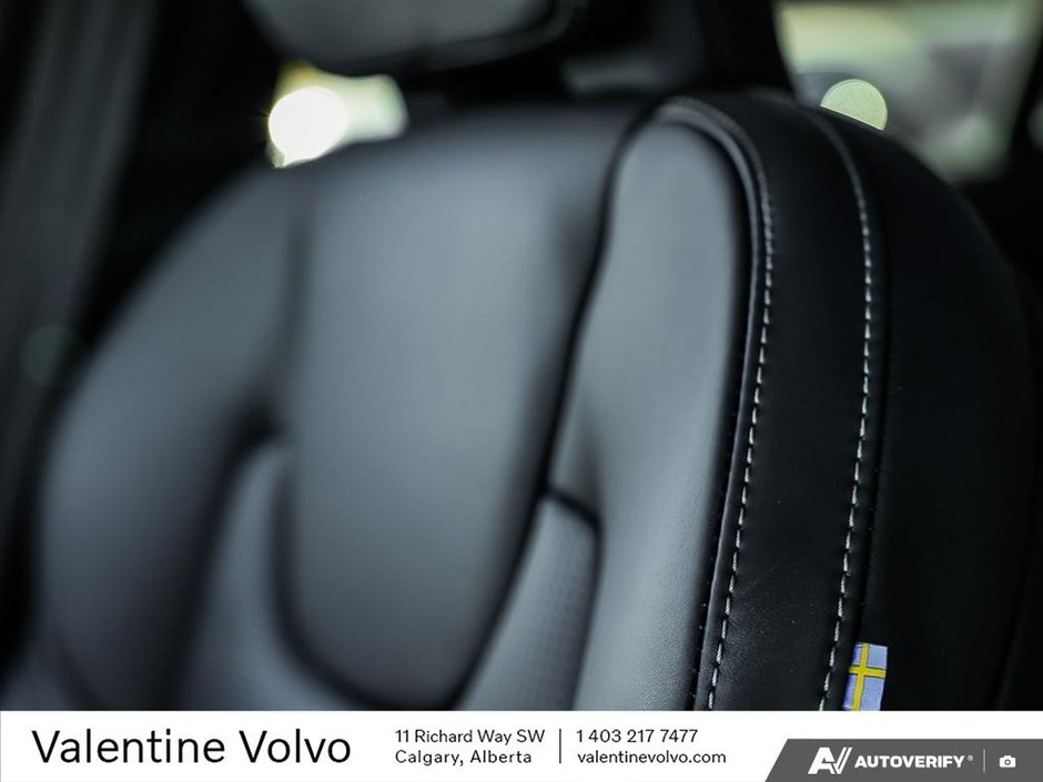 2025 Volvo V60 Cross Country Ultra-22
