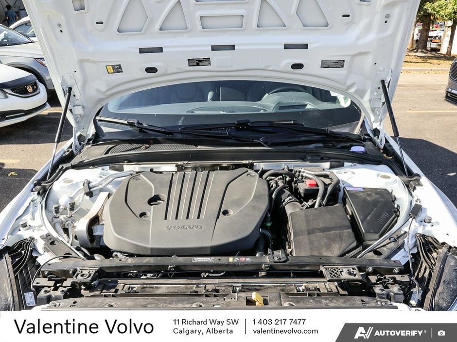 2025 Volvo V60 Cross Country Ultra-7