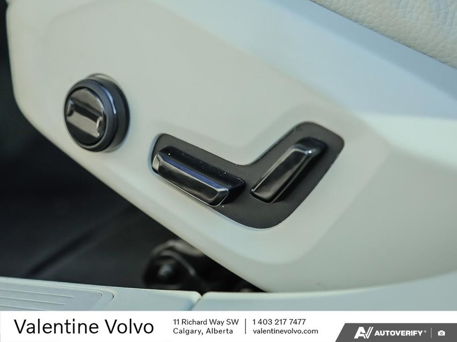 2025 Volvo V60 Cross Country Plus-28